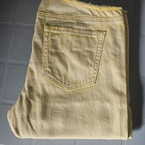 Joe Fresh Jeans - Picture 1 of 4